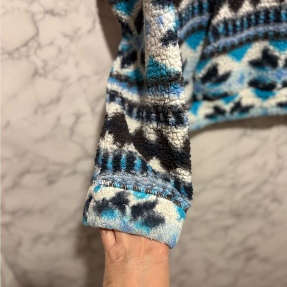 Aerie Blue and Black Patterned Turtleneck Sweater Size M - Picture 3 of 11